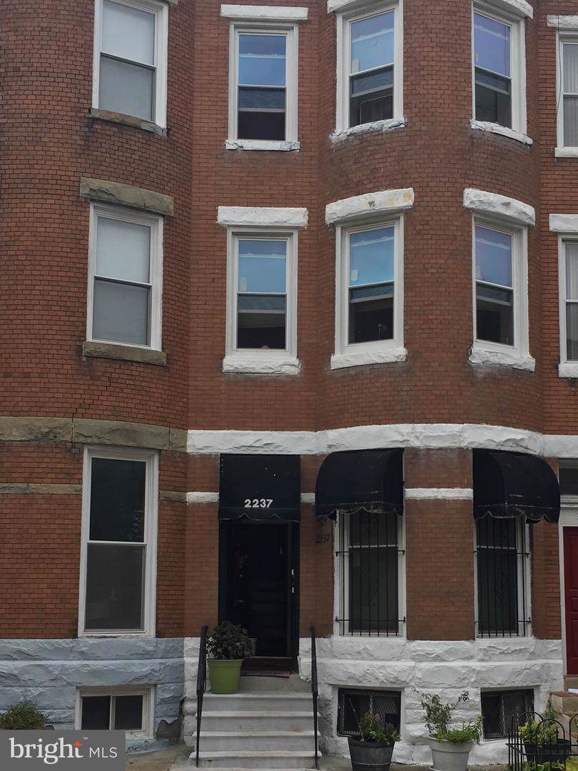 2237 Brookfield Avenue - Photo 1