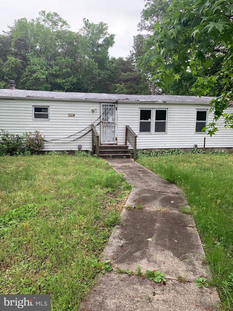 23589 Burton Street - Photo 1