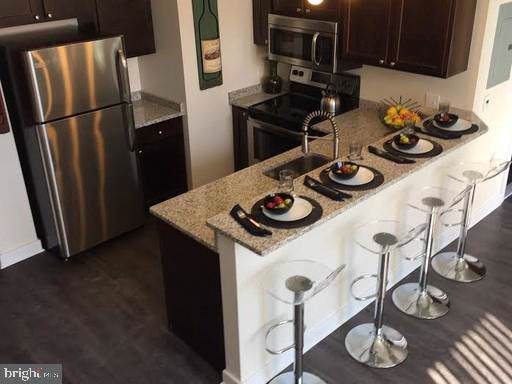 523 Broad Street - Photo 1