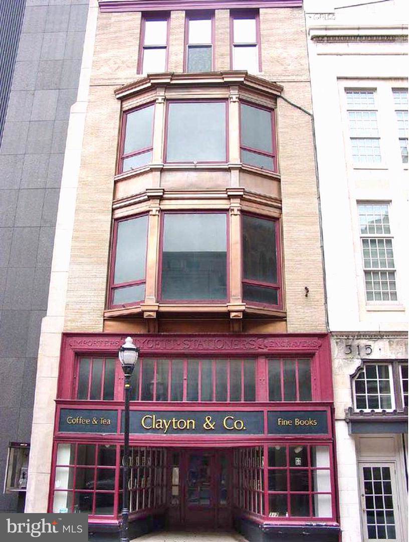 317 Charles Street - Photo 1
