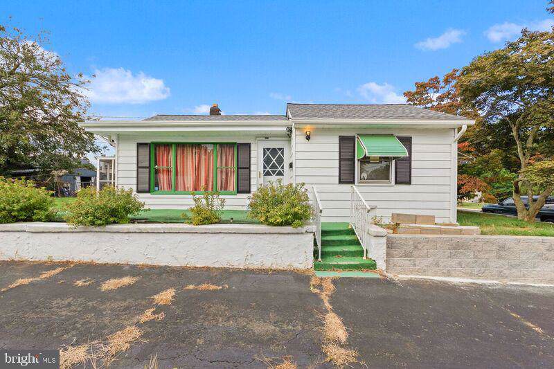 228 Charles Avenue - Photo 1