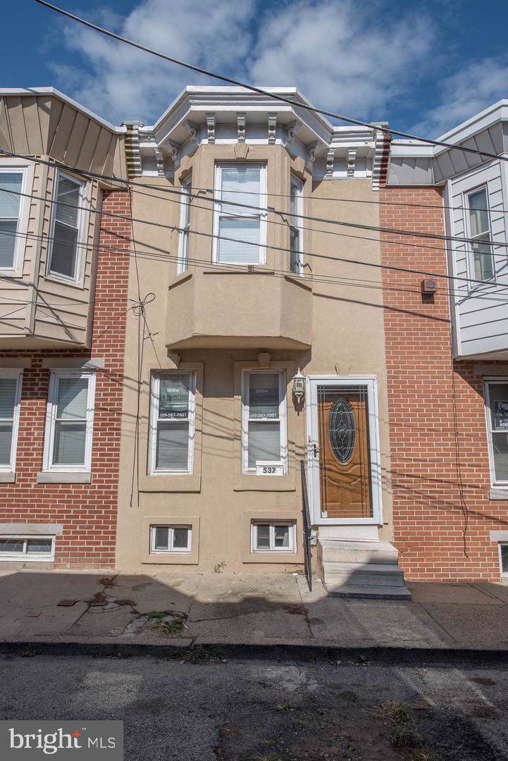 537 Turner Street - Photo 1