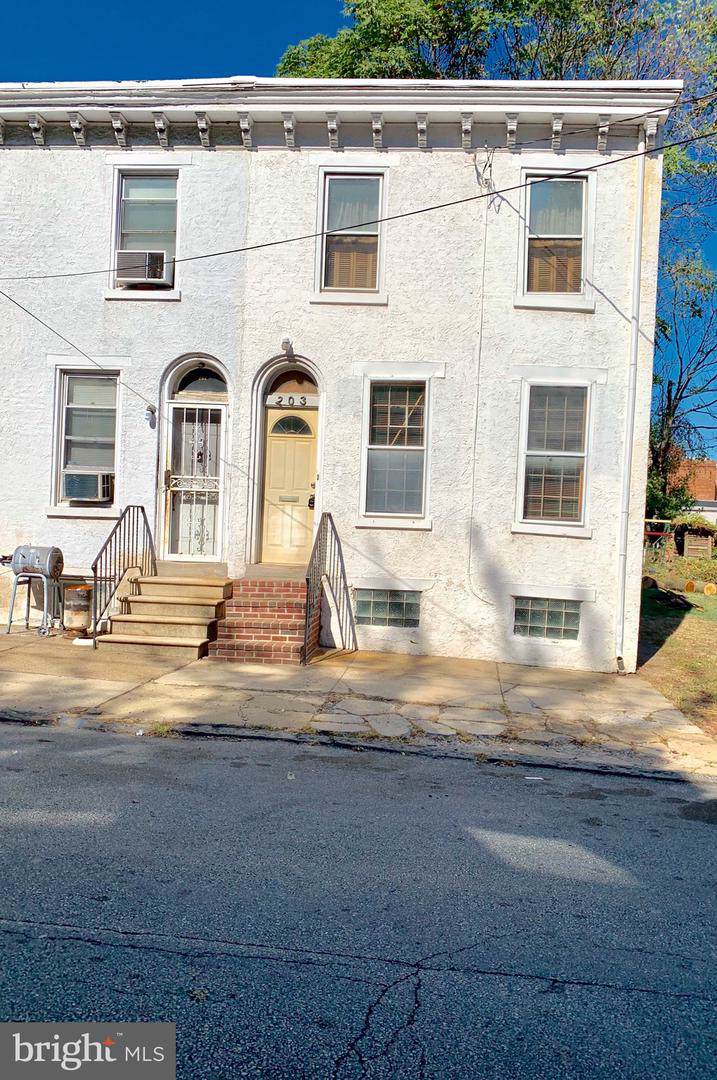 203 14TH Street - Photo 1
