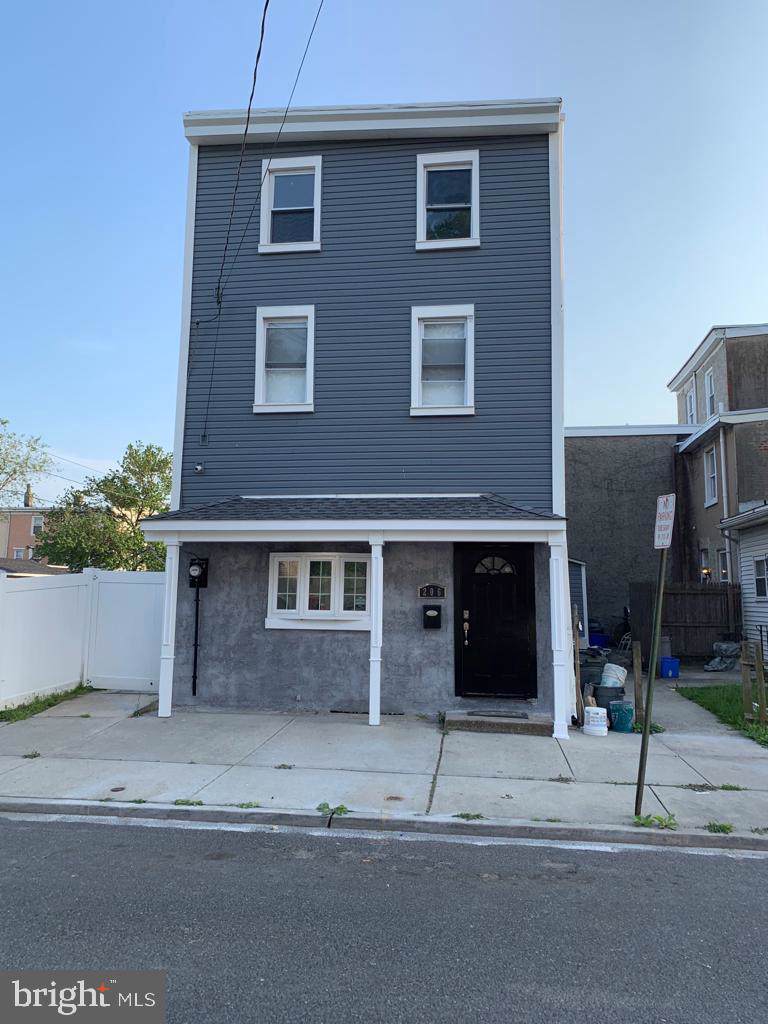 206-210 Mercer Street - Photo 1