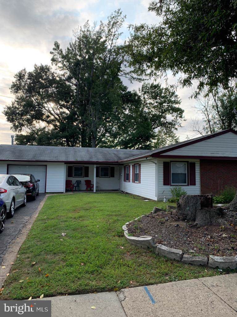 10 Niagara Lane - Photo 1