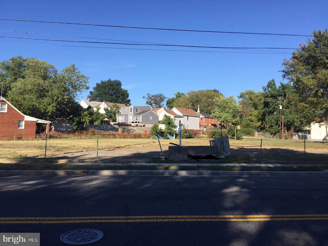 711 Eastern Avenue - Photo 1