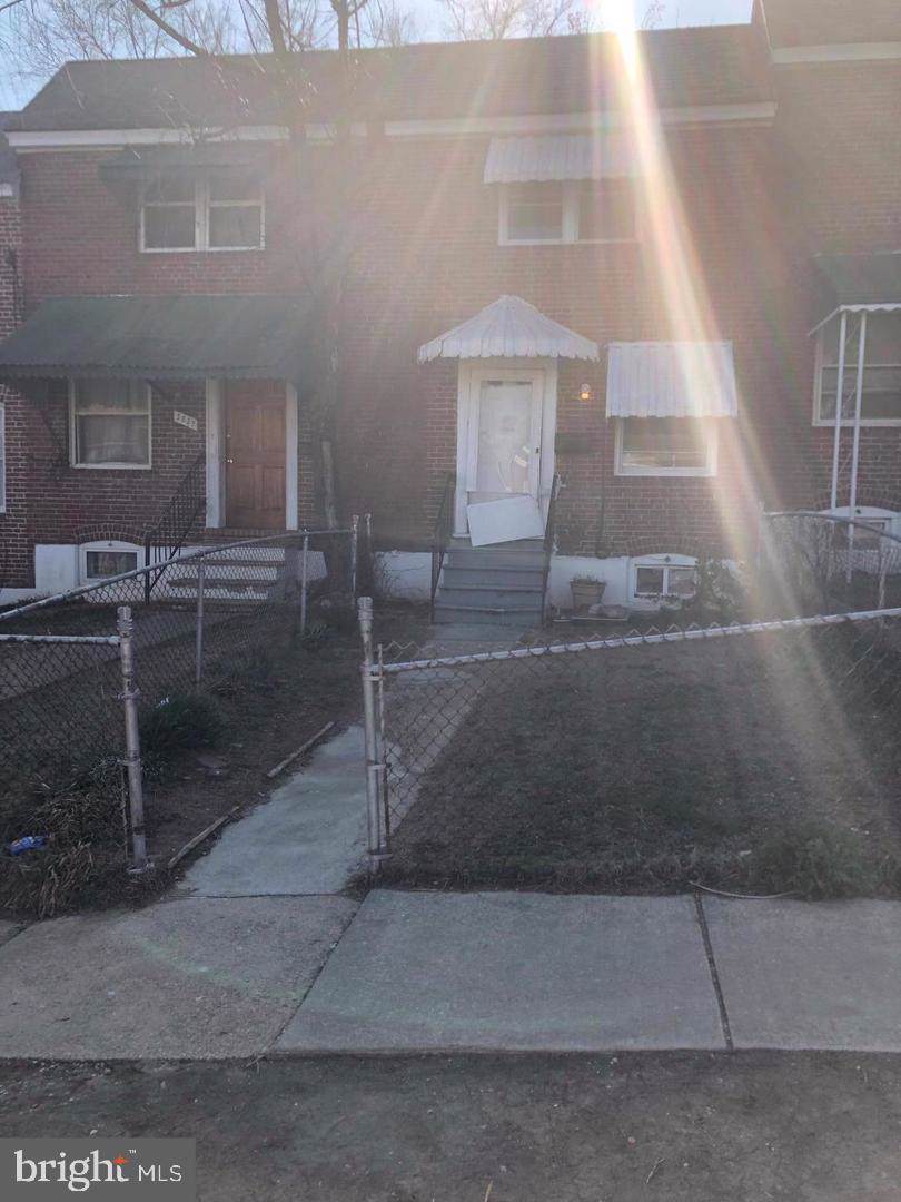 3829 Saint Margaret Street - Photo 1