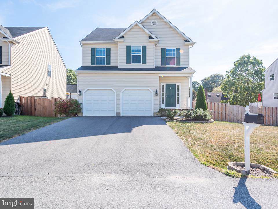 87 Clarence Avenue - Photo 1
