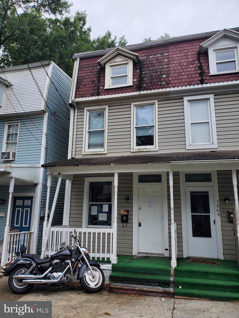 1002 19TH Street - Photo 1