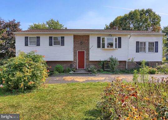 926 Ivy Drive - Photo 1