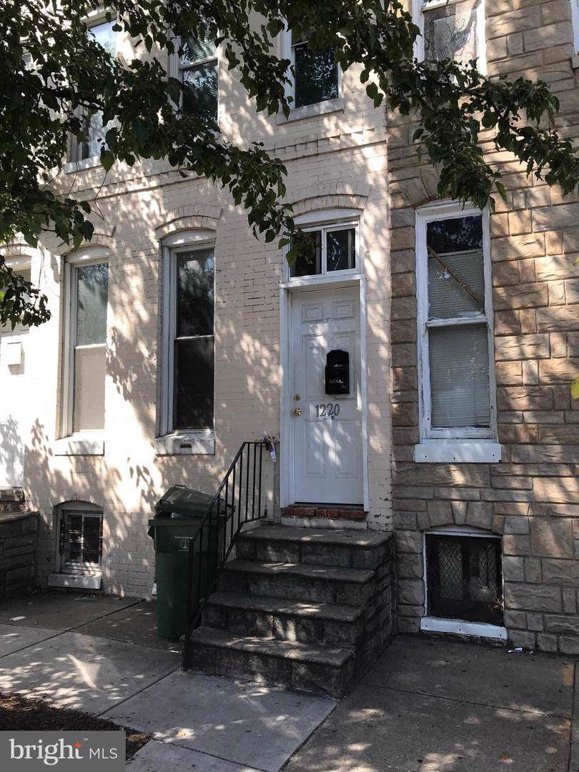1220 Washington Boulevard - Photo 1