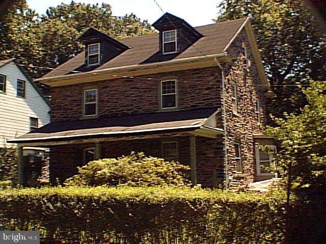 102 Elmwood Avenue - Photo 1