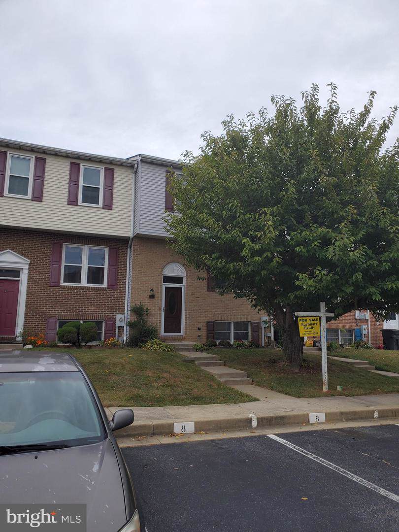 8 Oak Crest Court - Photo 1