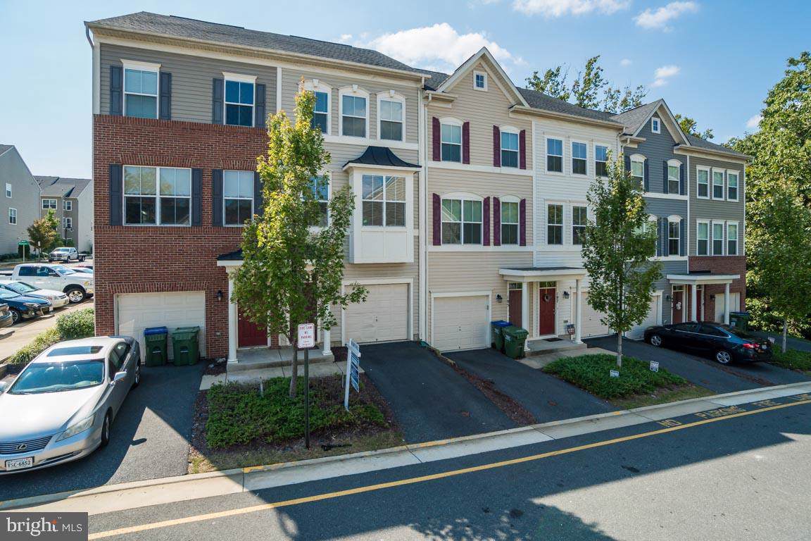 103 Magnes Place - Photo 1