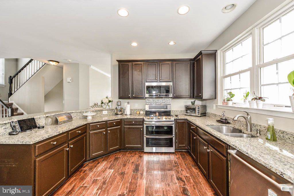 13540 Wansteadt Place - Photo 1