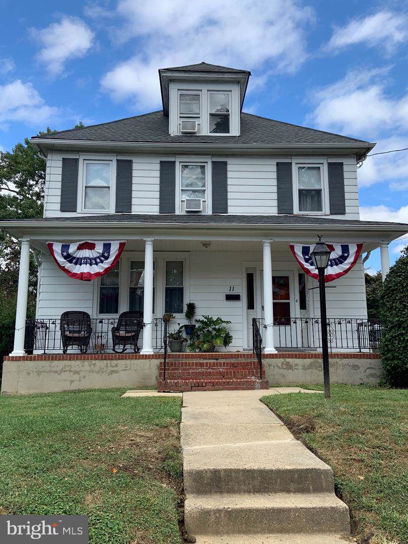 11 Front Street - Photo 1