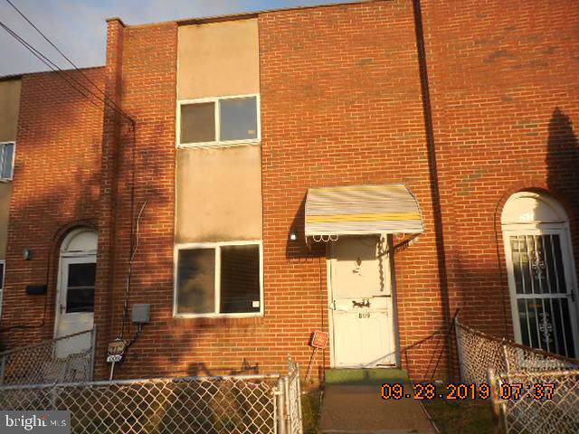 809 Lombard Street - Photo 1