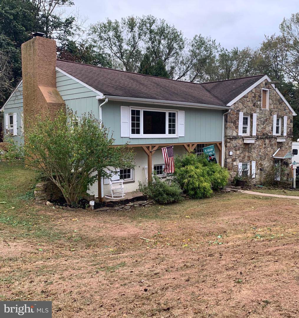 301 Smith Road - Photo 1