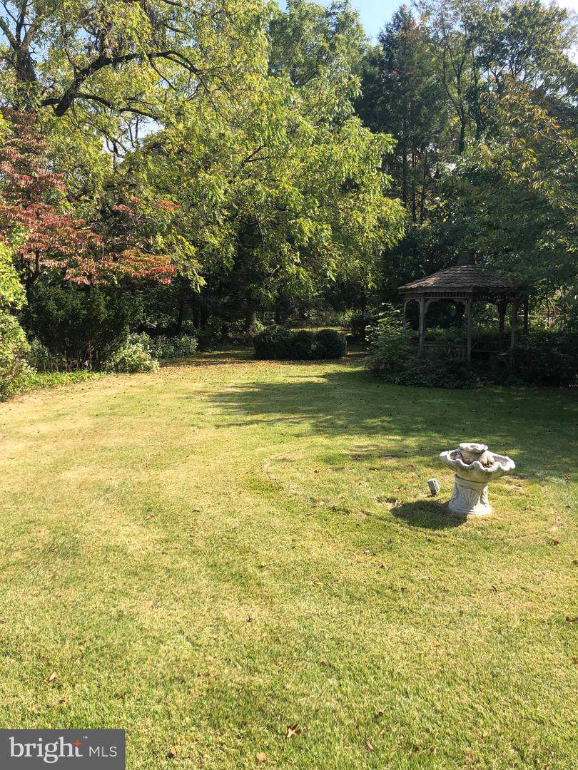 701 Clinton Avenue - Photo 1