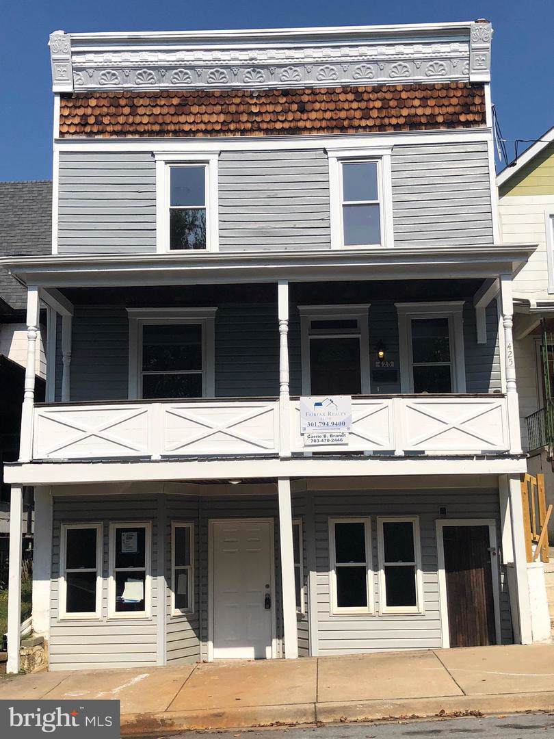 425 Potomac Street - Photo 1