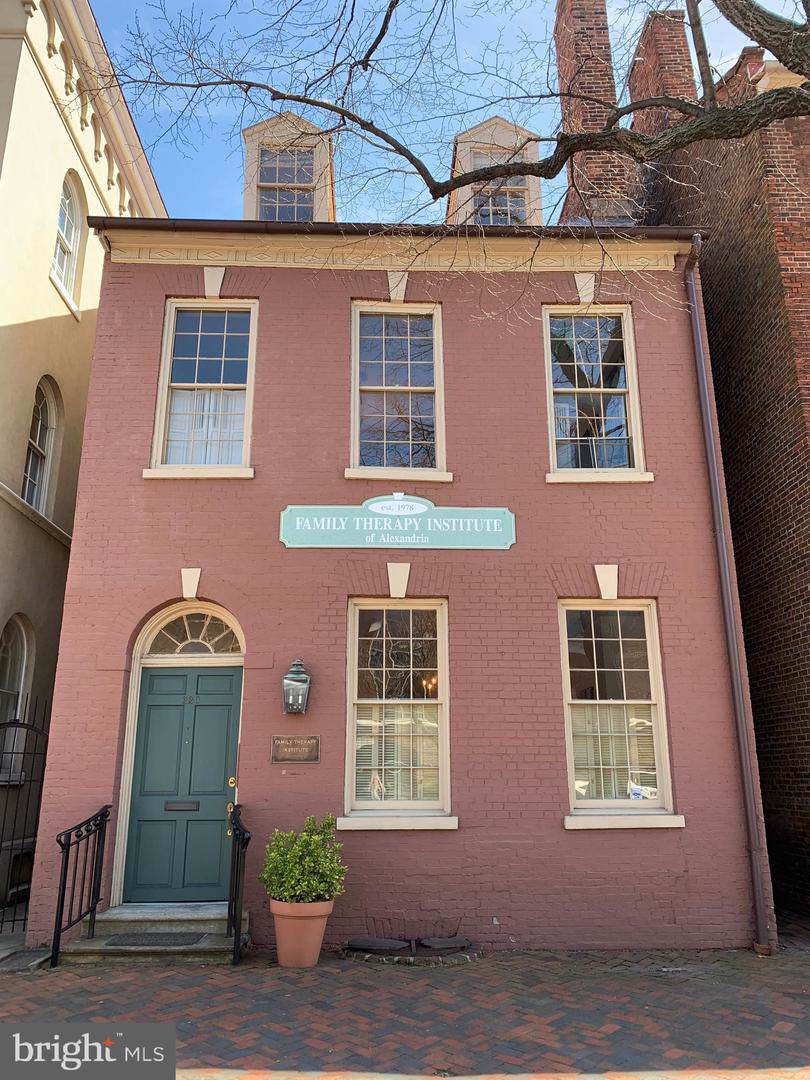 220 Washington Street - Photo 1