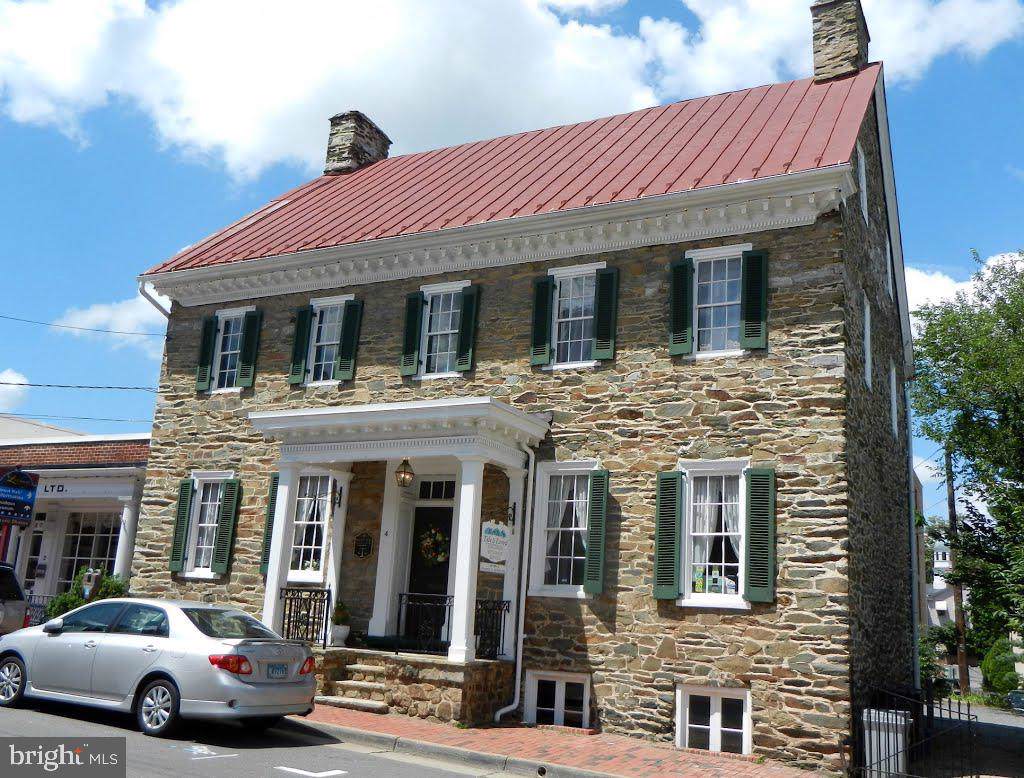 4 Loudoun Street - Photo 1
