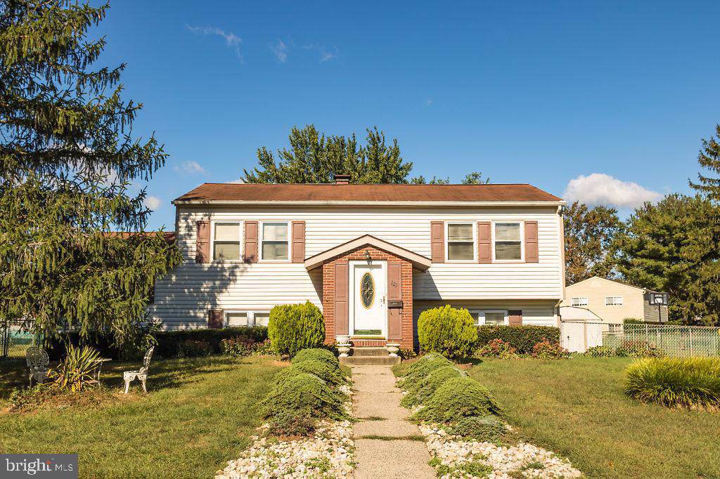 223 Princeton Avenue - Photo 1