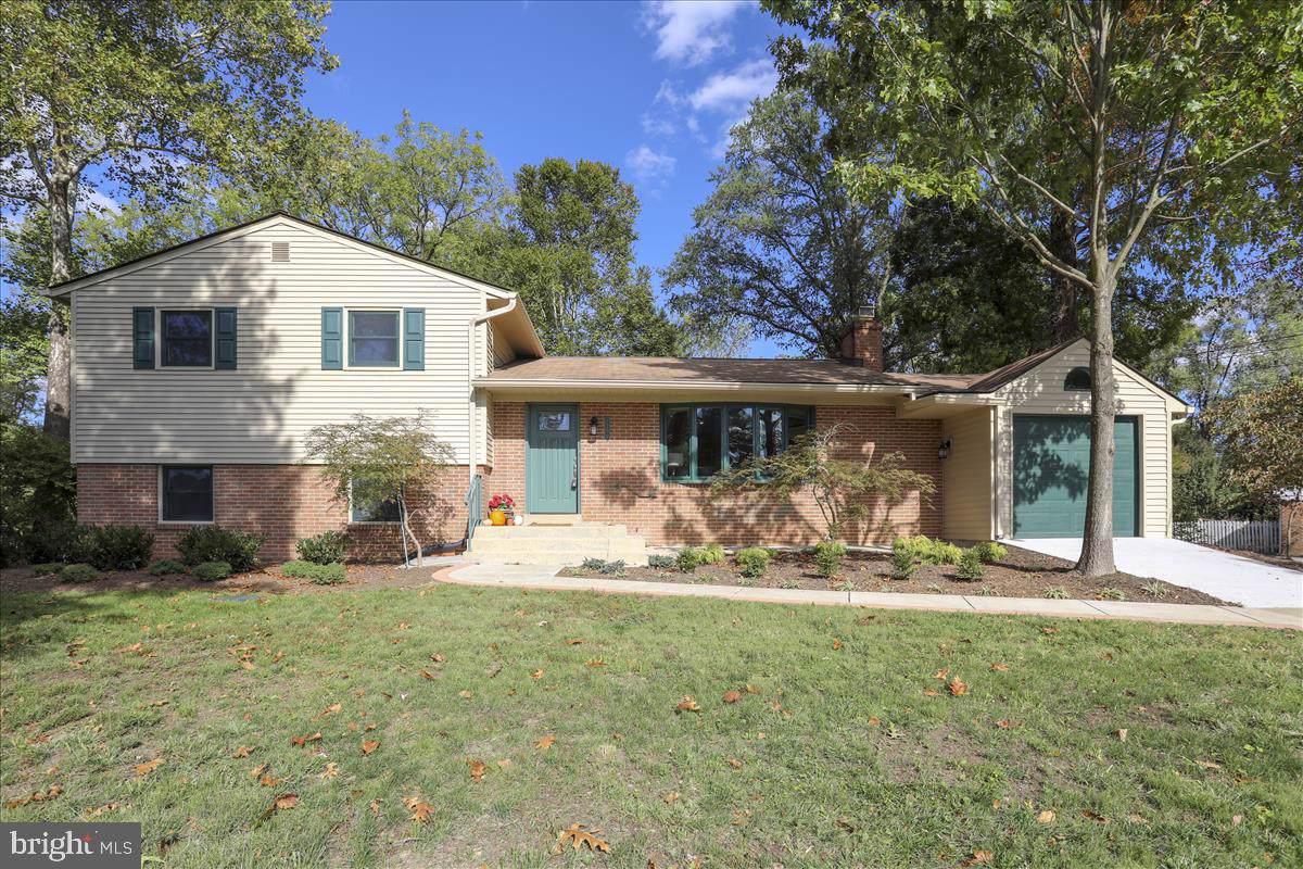 1200 Parrs Ridge Drive - Photo 1