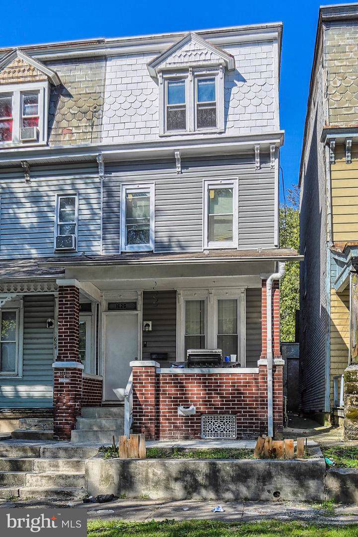 1626 Park Street - Photo 1