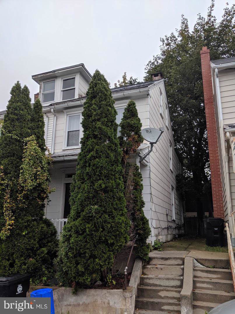 709 19TH Street - Photo 1 709 19TH Street - Photo 1