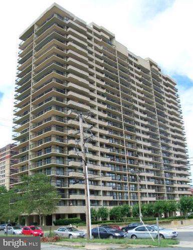 400 Madison Street - Photo 1