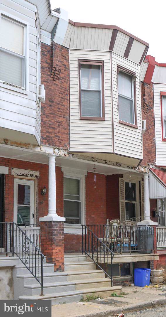 1314 Hobart Street - Photo 1