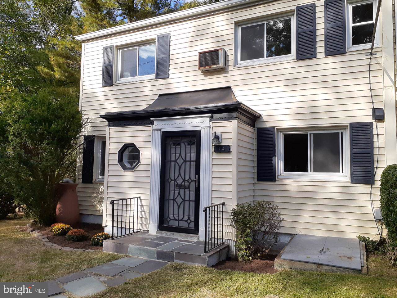 1 Gardenway - Photo 1