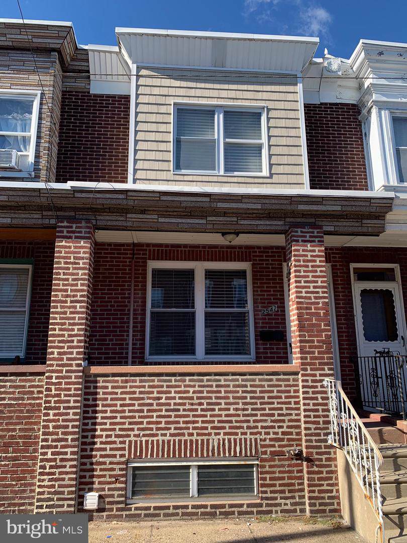 2542 Monmouth Street - Photo 1
