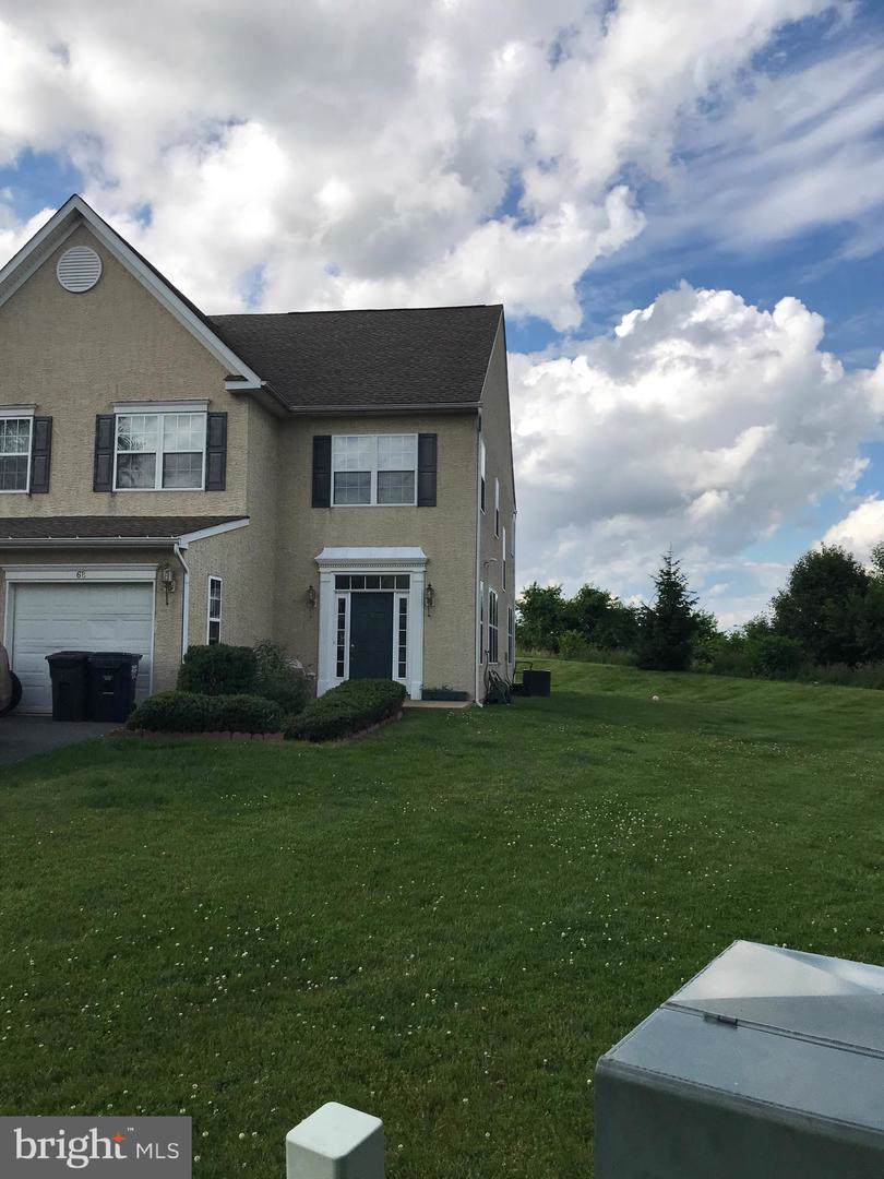 68 Springfield Circle - Photo 1