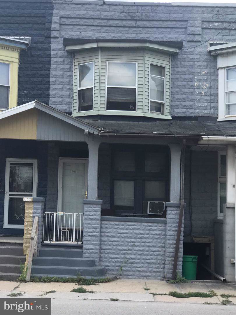 1034 Roosevelt Avenue - Photo 1