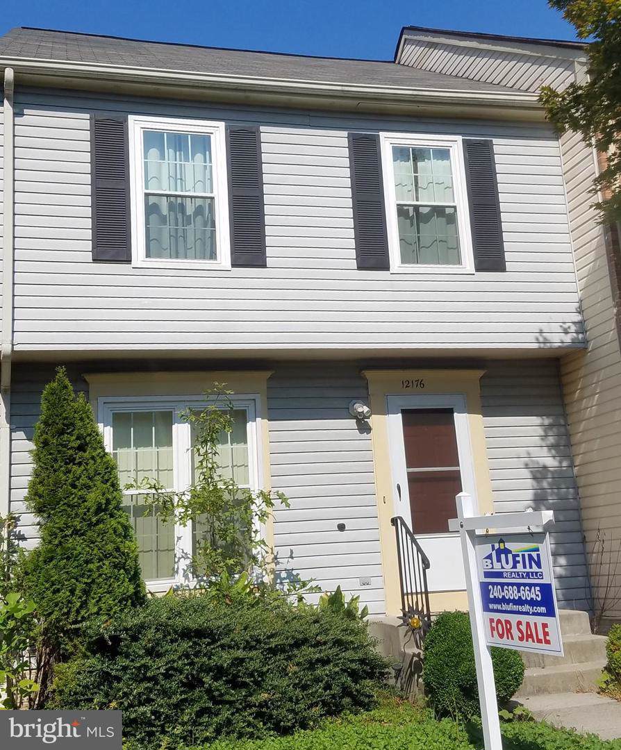 12176 Island View Circle - Photo 1