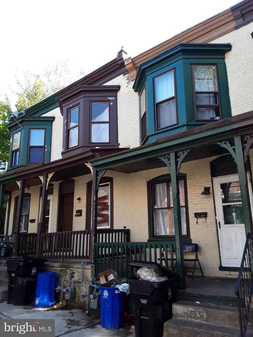 00 Hunter & Crescent Street - Photo 1