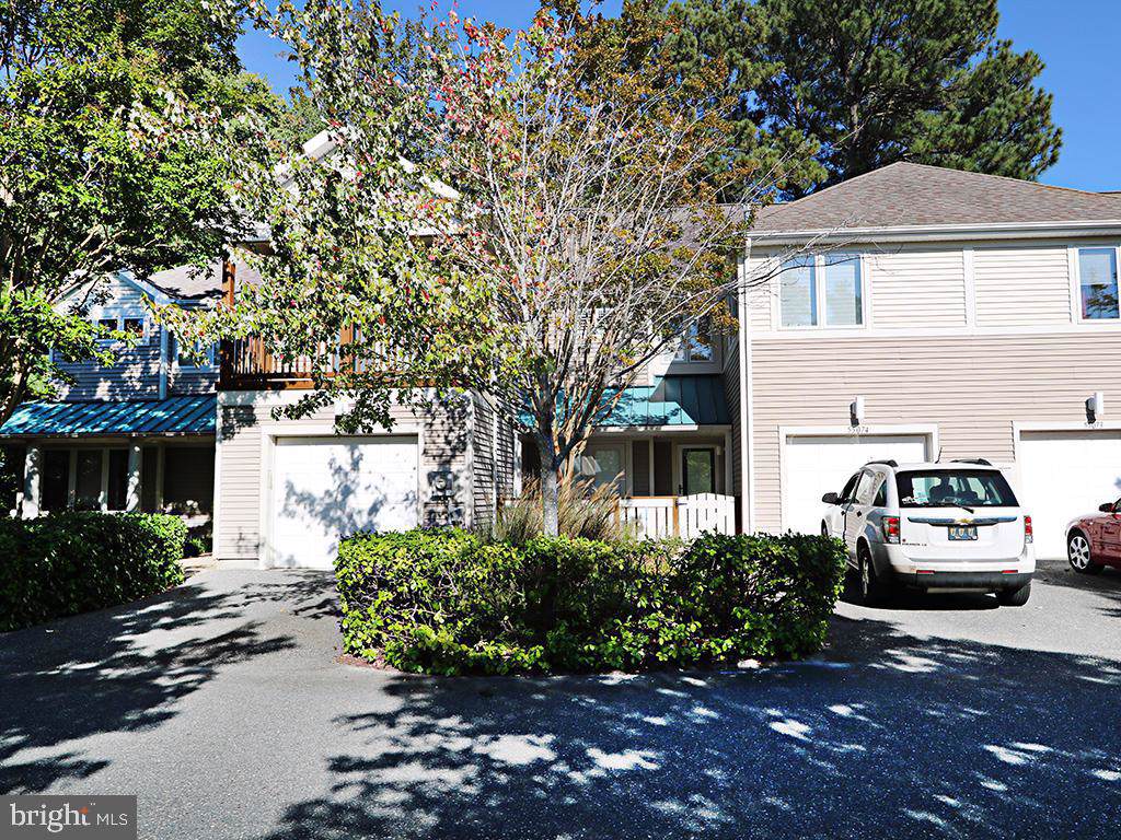 33334 Pine Shore Boulevard - Photo 1 33334 Pine Shore Boulevard - Photo 1