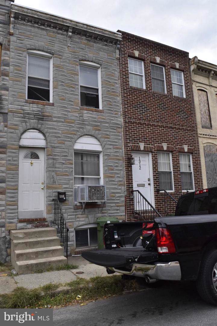 1314 Sargeant Street - Photo 1