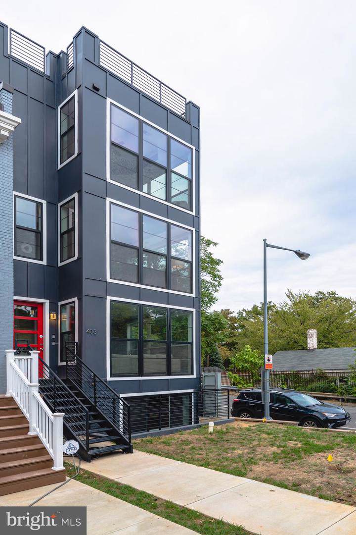 433 Park Road - Photo 1