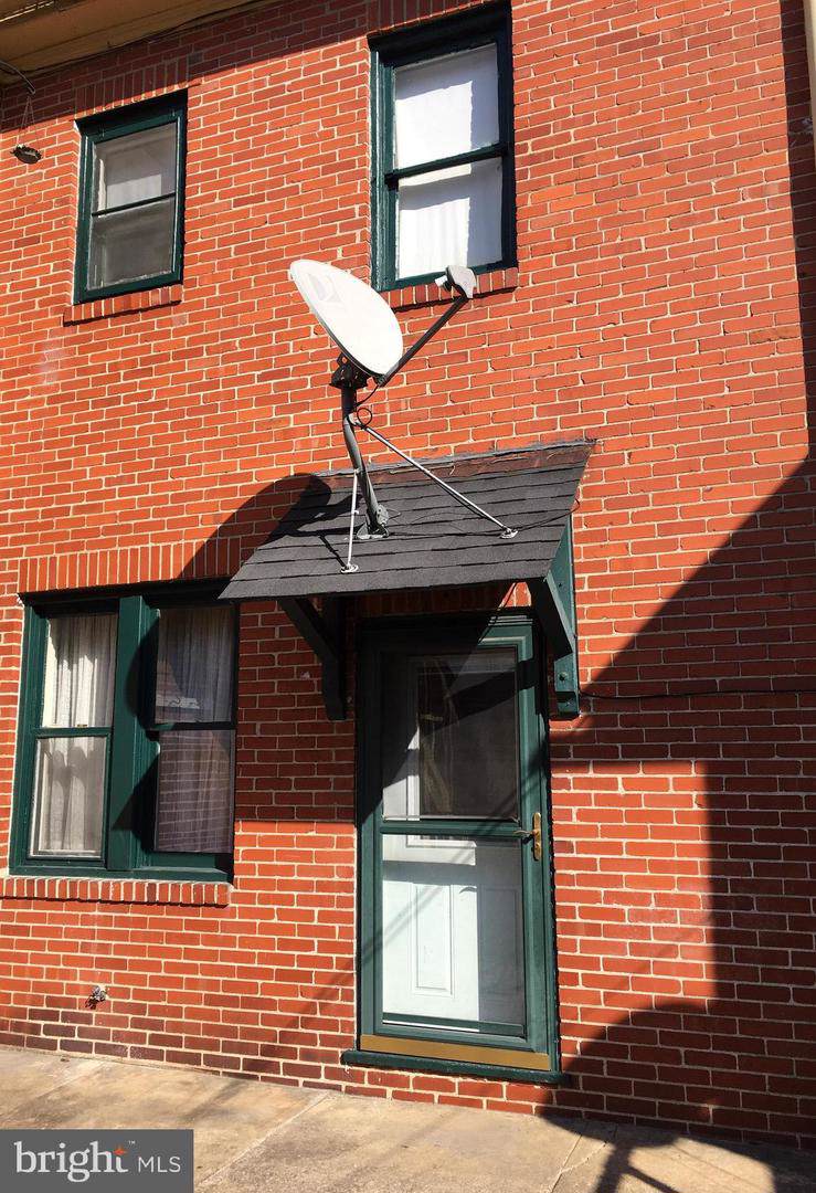 120 Maple Avenue - Photo 1