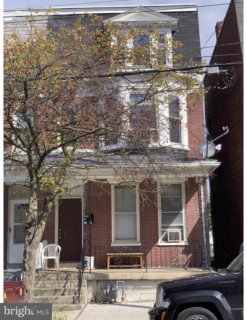 513 Pershing Avenue - Photo 1