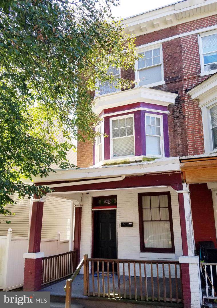 2206 5TH Street - Photo 1
