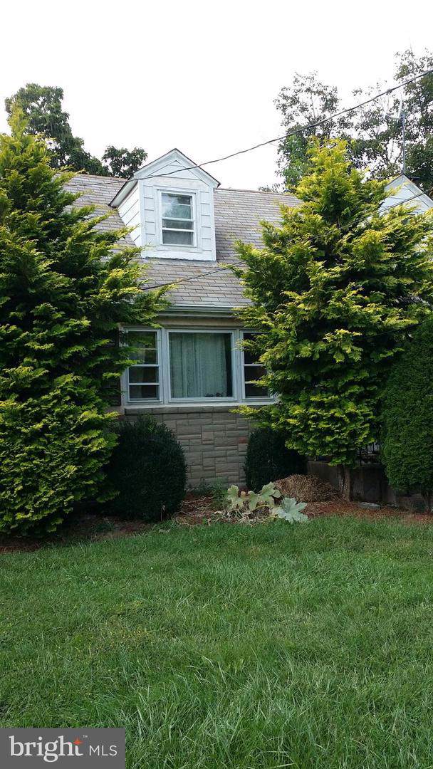 366 Monroe Avenue - Photo 1