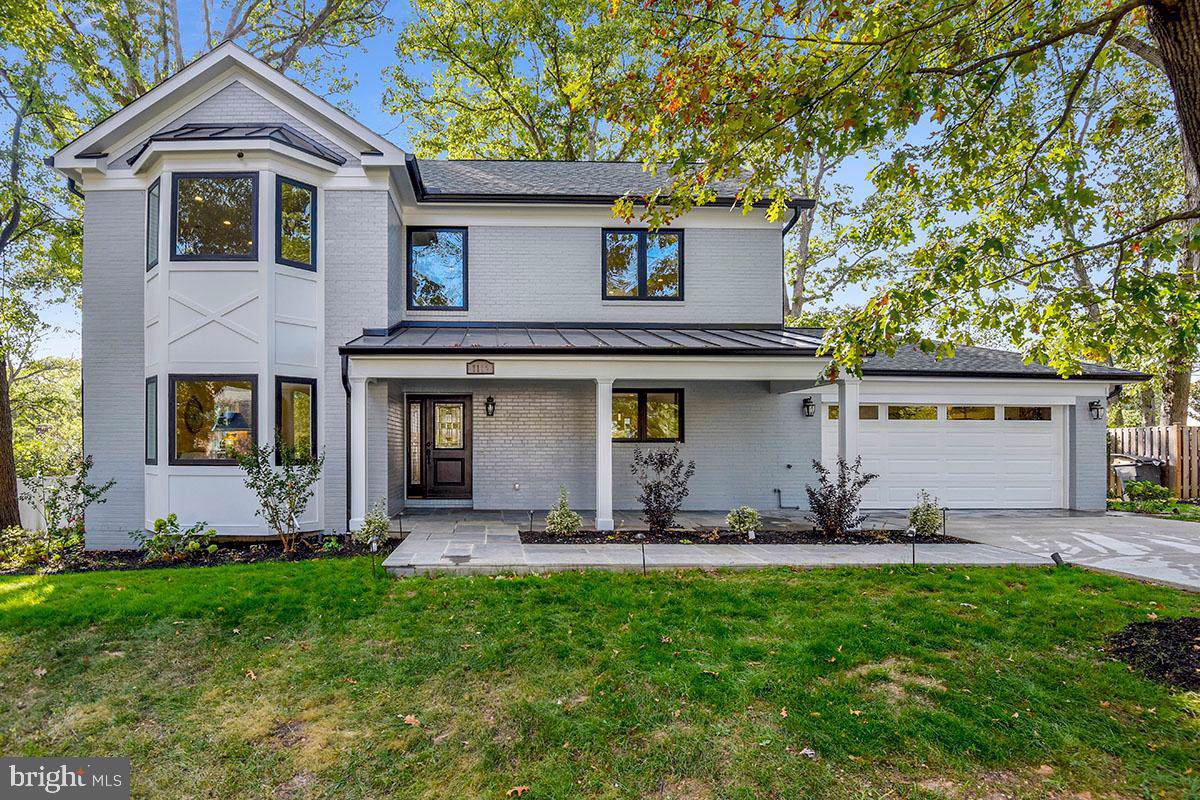 7112 Marine Drive - Photo 1