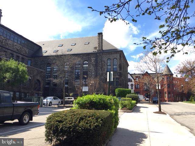 1714 Park Avenue - Photo 1