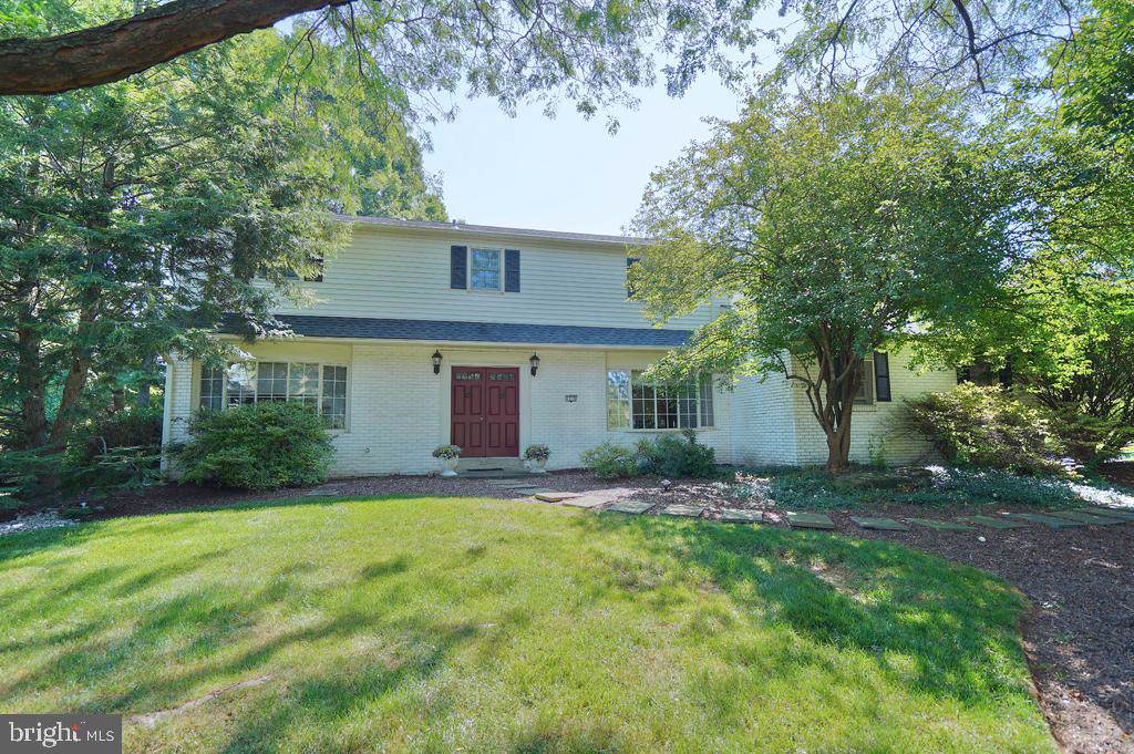 1215 Caroline Road - Photo 1