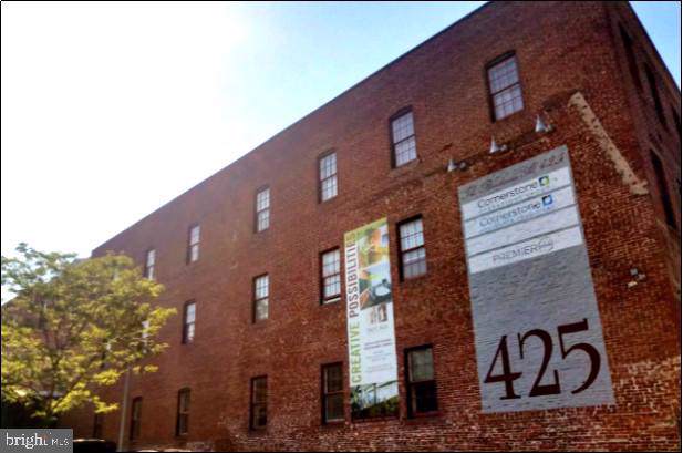 425 Prince Street - Photo 1