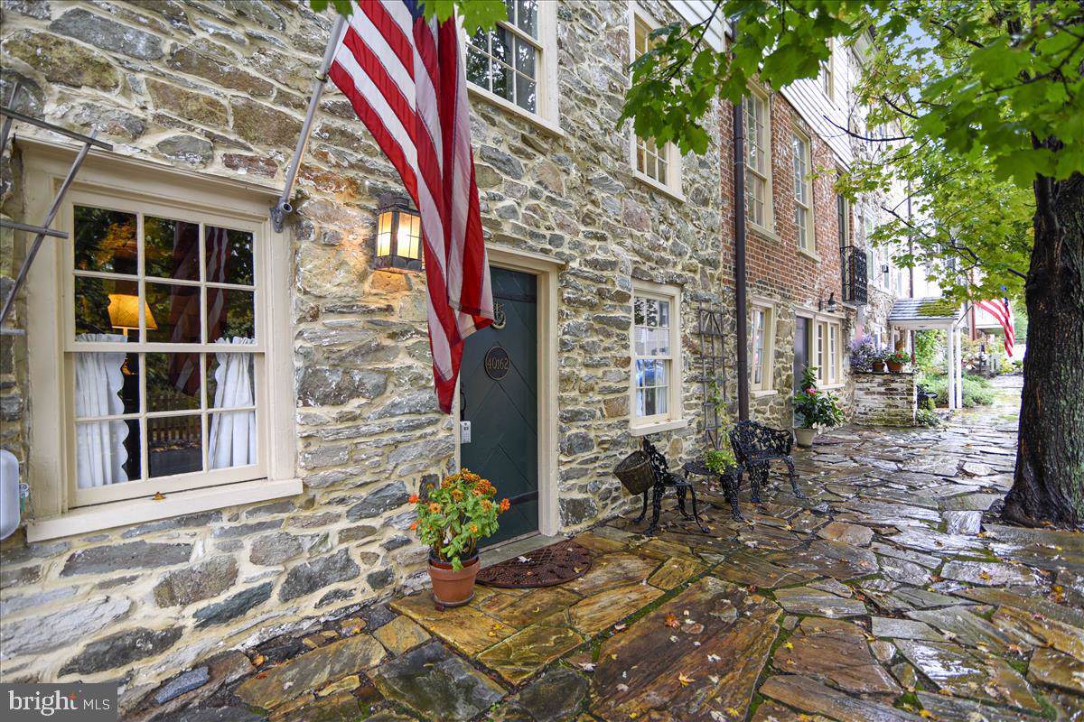 40162 Main Street - Photo 1